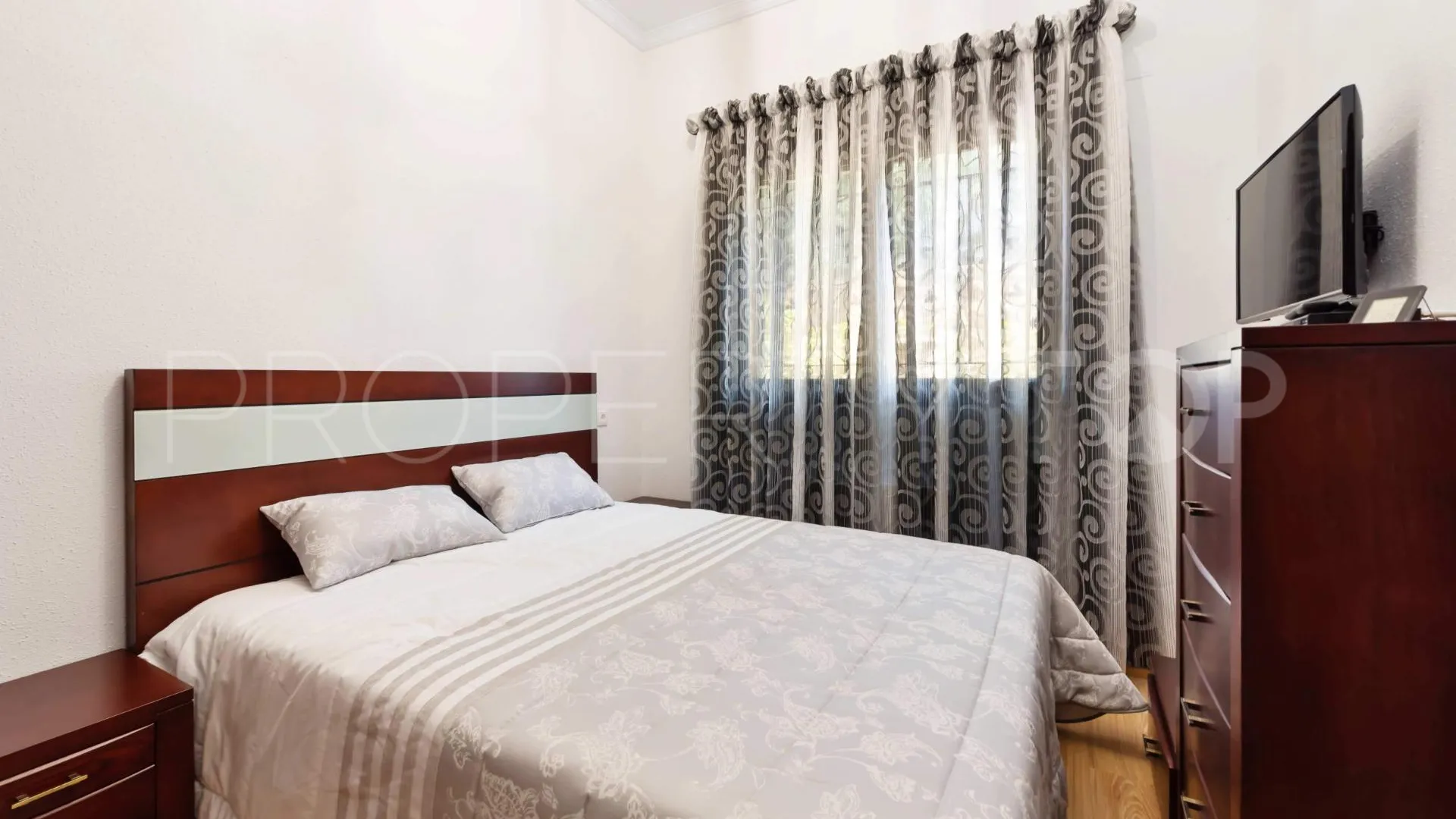Villa for sale in Villamartin with 4 bedrooms
