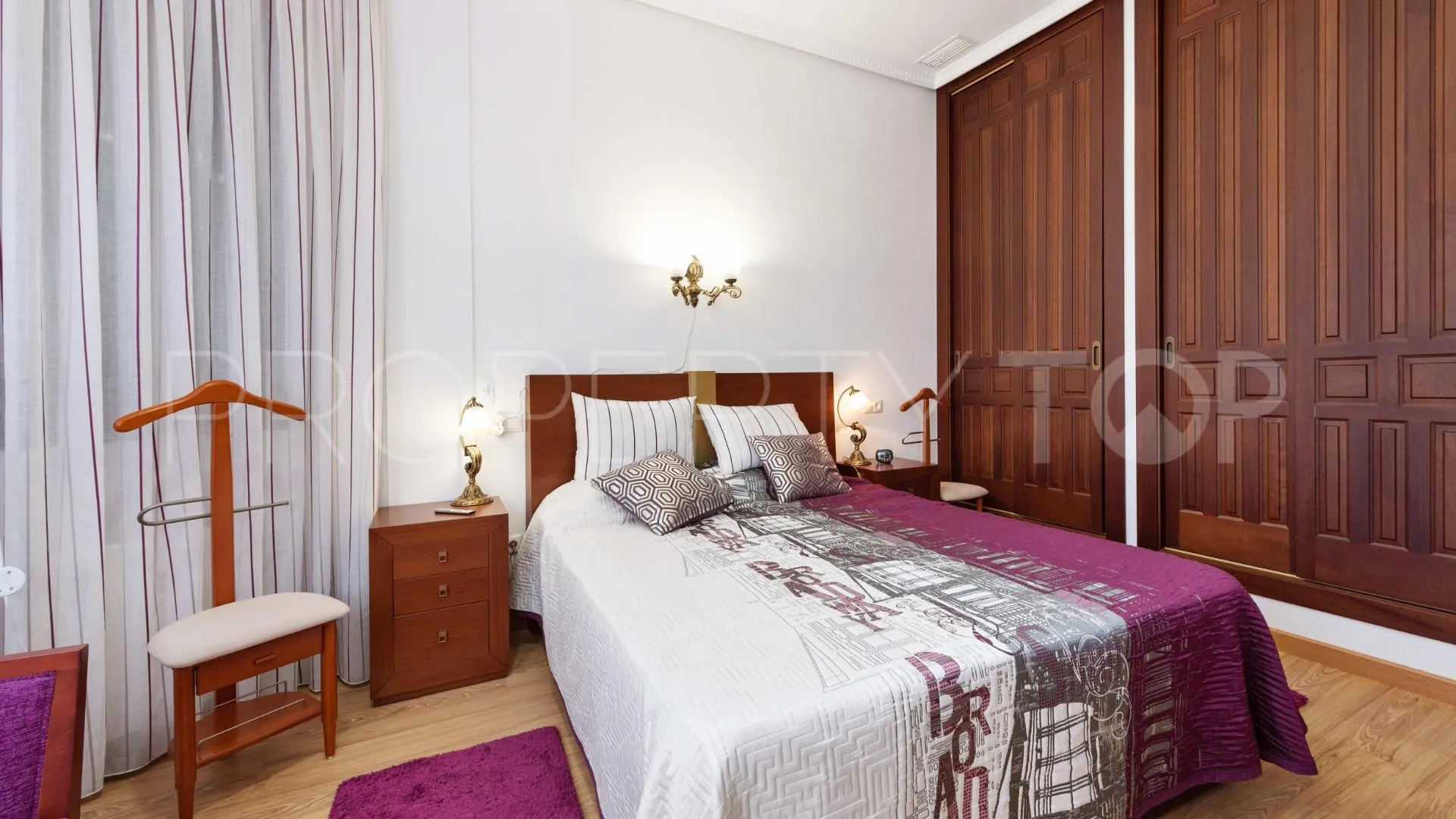 Villa for sale in Villamartin with 4 bedrooms