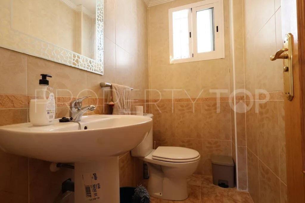 Punta Prima, adosado de 2 dormitorios a la venta