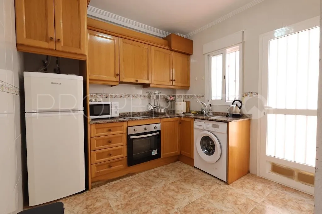 Punta Prima, adosado de 2 dormitorios a la venta