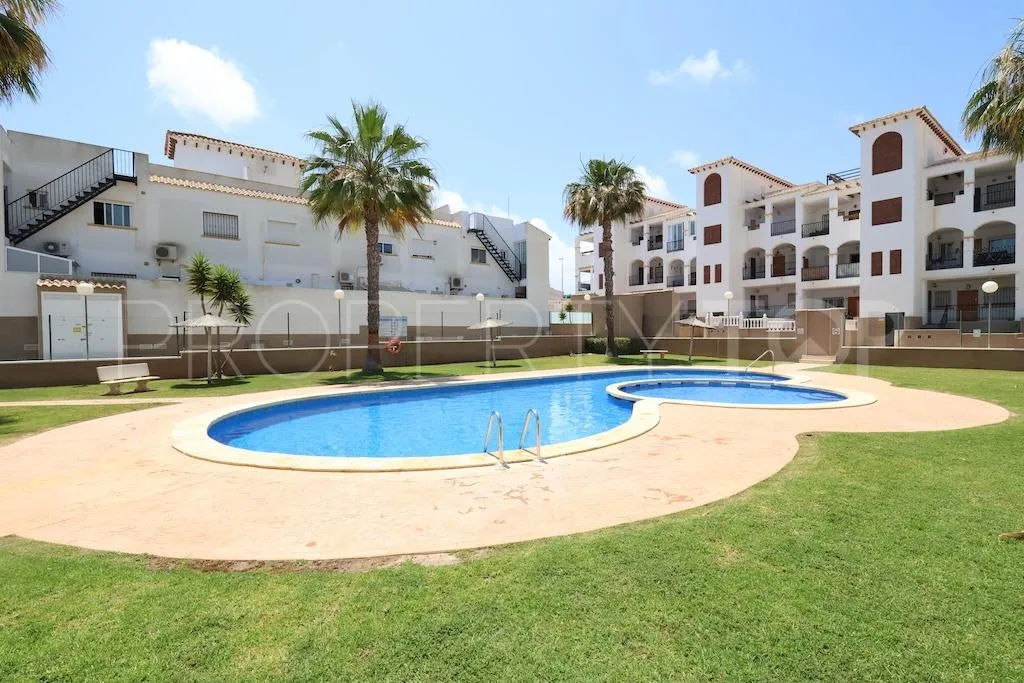 Punta Prima, adosado de 2 dormitorios a la venta