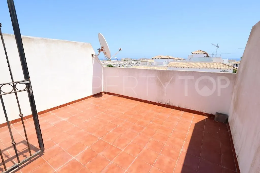 Punta Prima, adosado de 2 dormitorios a la venta