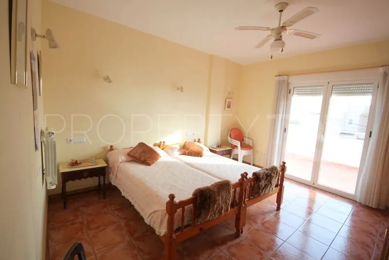 Villa con 5 dormitorios en venta en Torrevieja