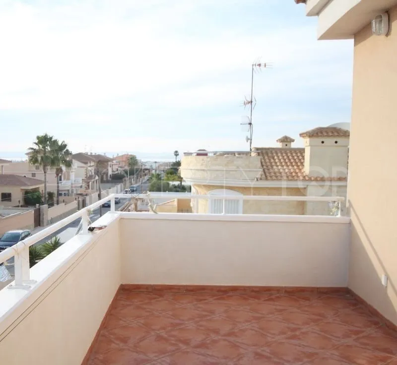 Villa con 5 dormitorios en venta en Torrevieja
