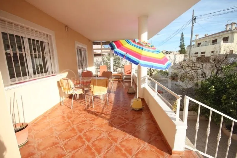 Villa con 5 dormitorios en venta en Torrevieja