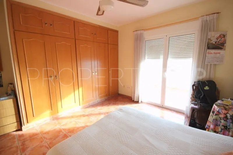 Villa con 5 dormitorios en venta en Torrevieja