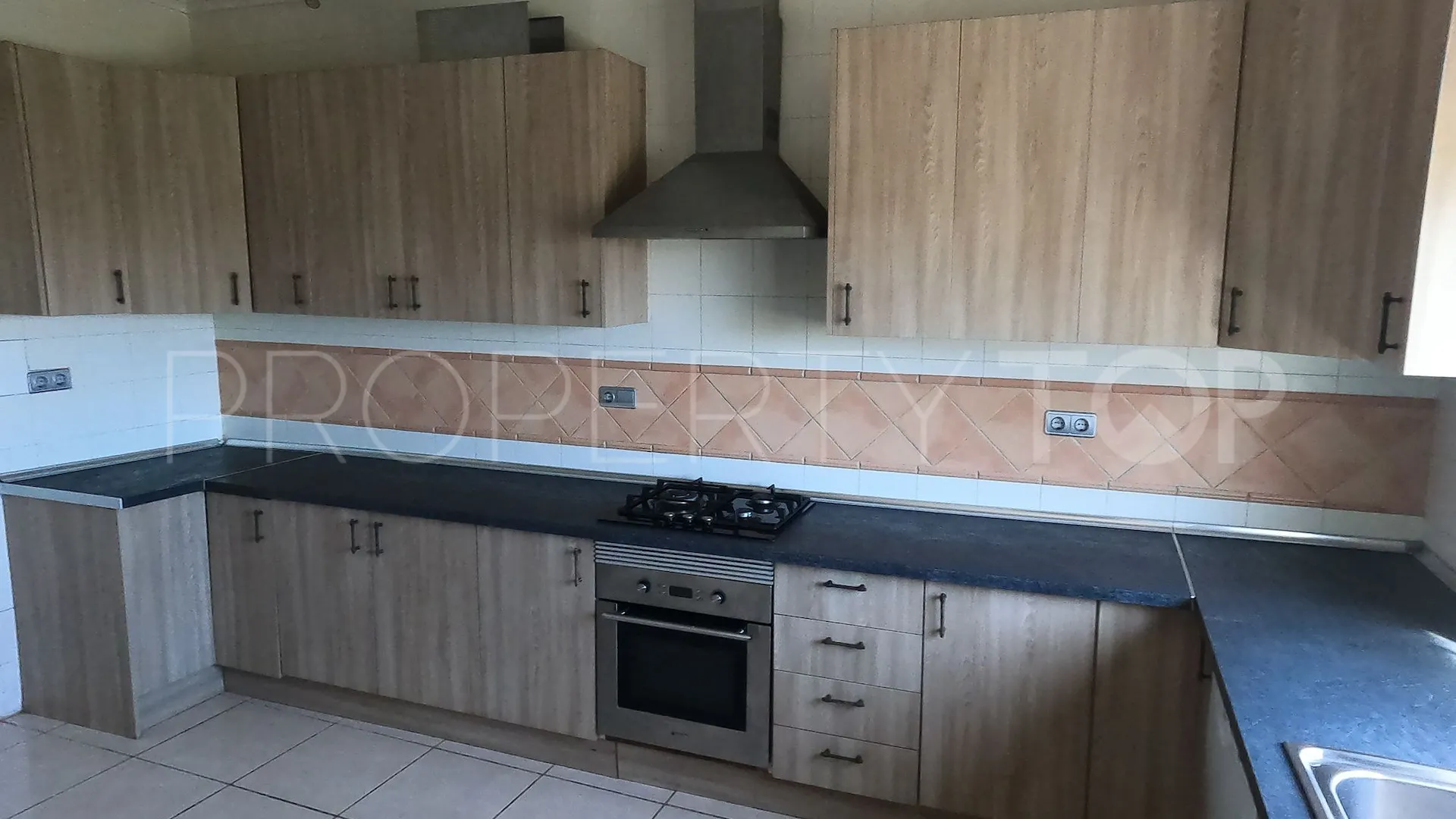 Villa en venta con 4 dormitorios en Dolores