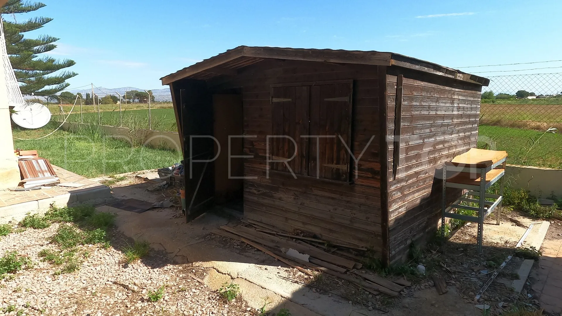 Villa en venta con 4 dormitorios en Dolores