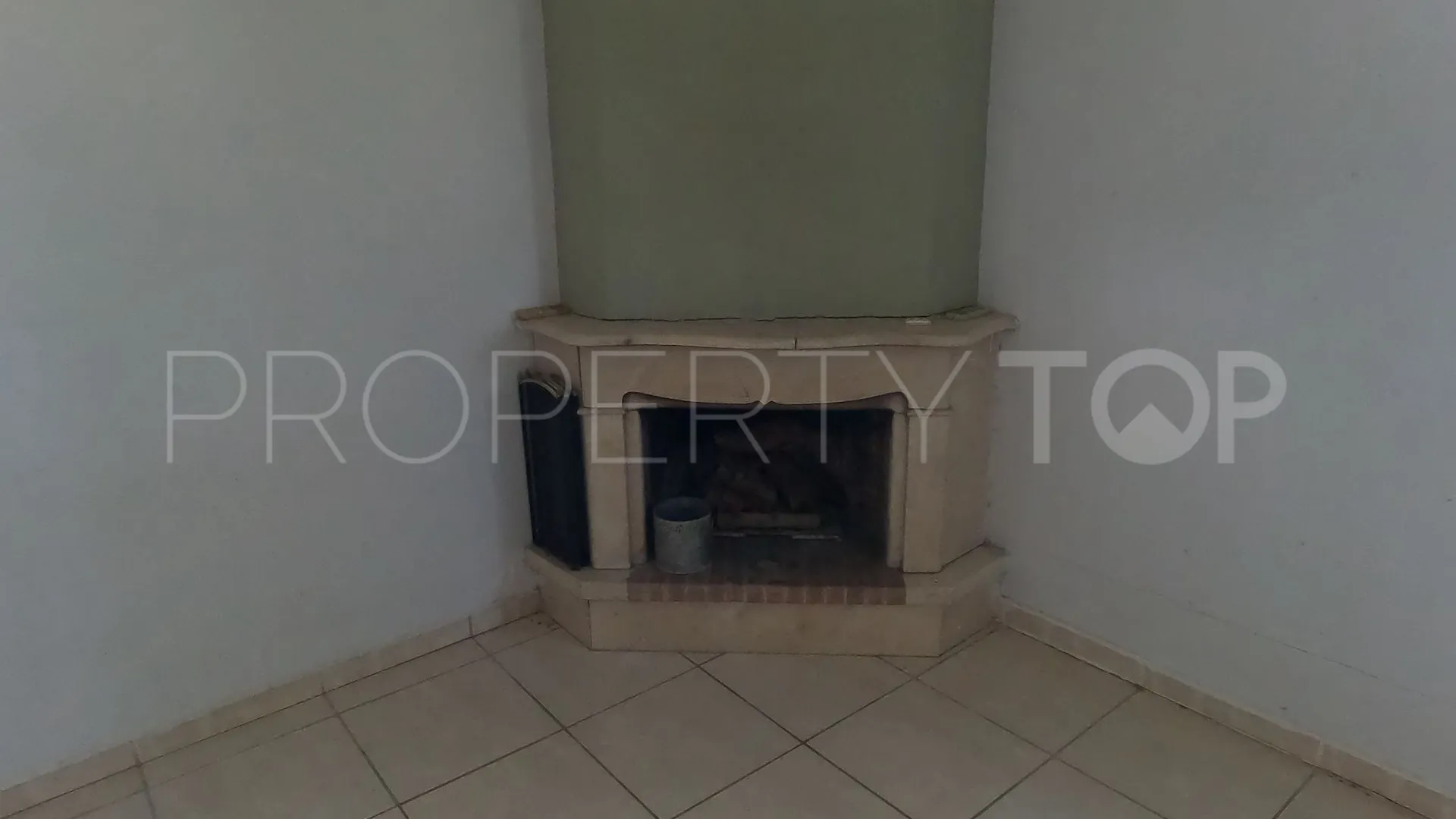 Villa en venta con 4 dormitorios en Dolores