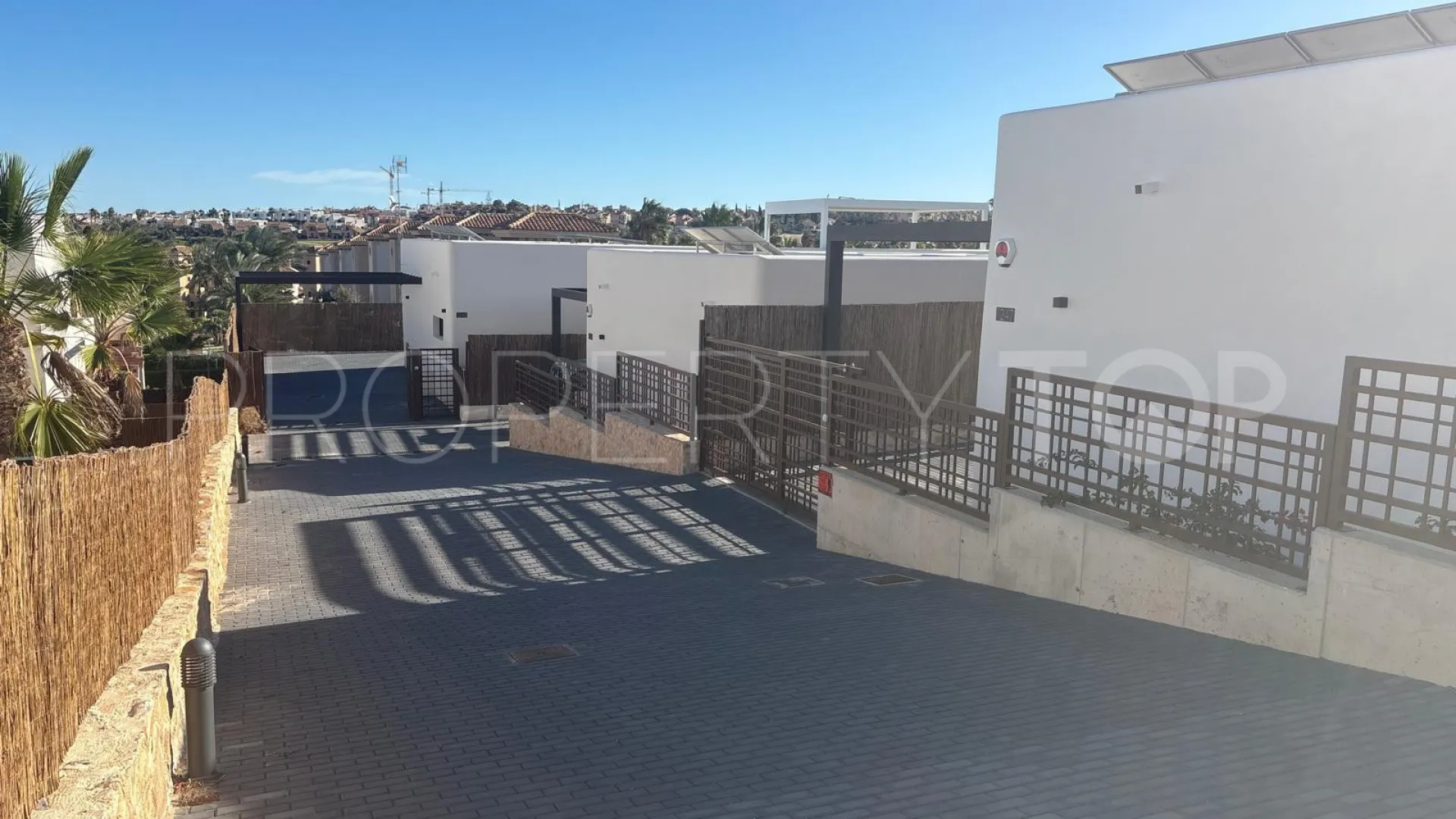 Villa en venta de 3 dormitorios en La Finca Golf