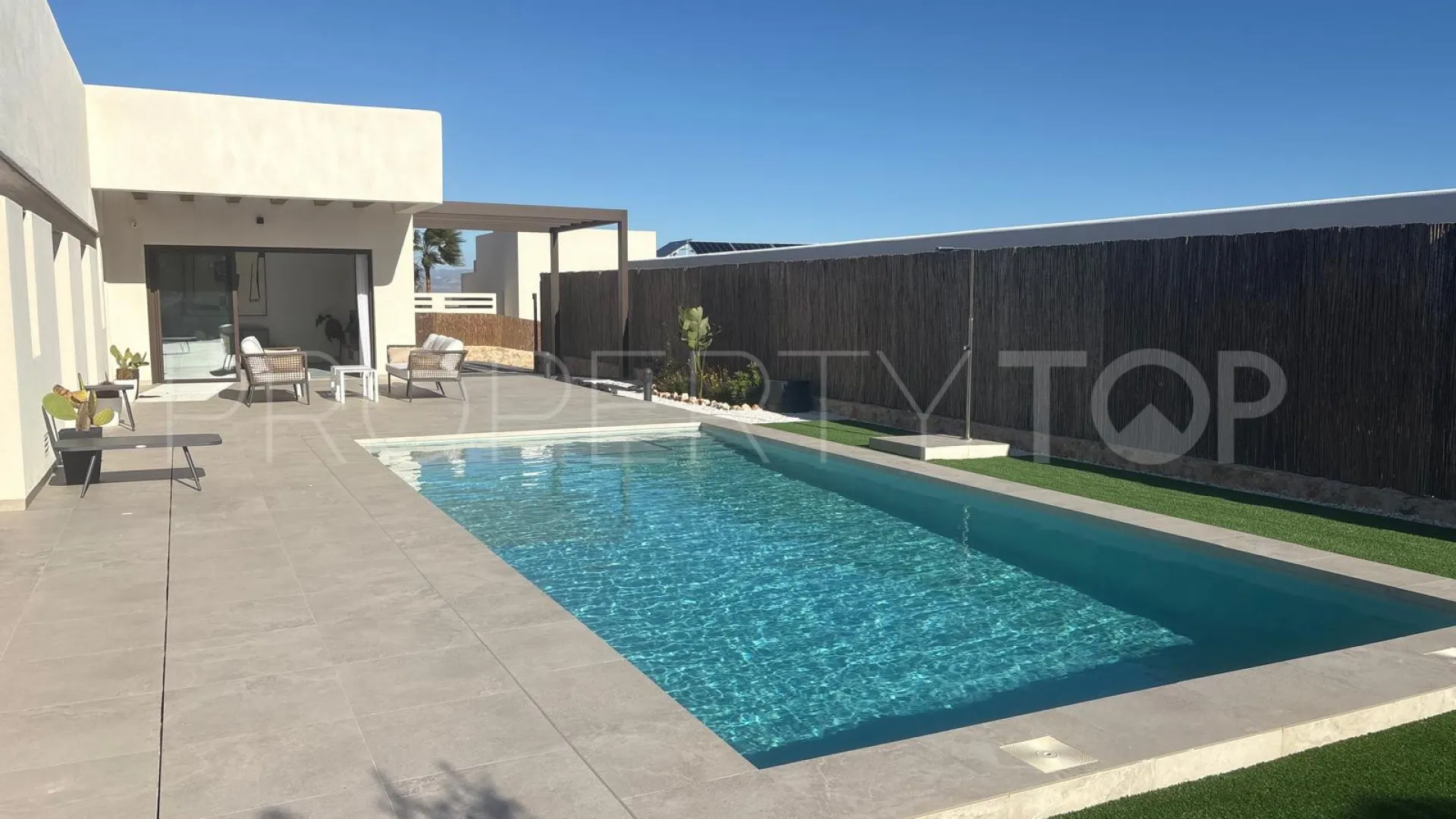 Villa en venta de 3 dormitorios en La Finca Golf