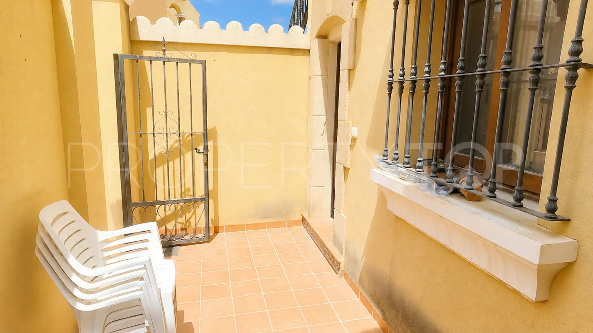 Comprar apartamento en Algorfa con 2 dormitorios