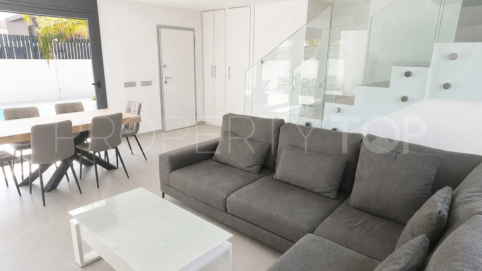 Comprar villa en La Finca Golf