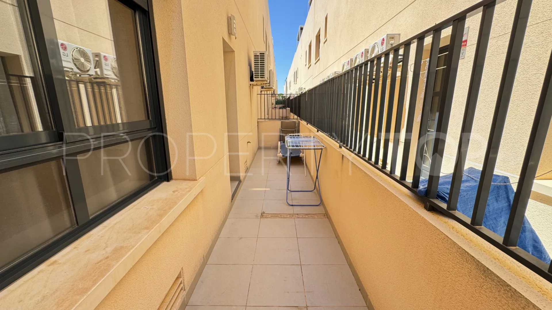 Buy apartment in Torre de la Horadada with 2 bedrooms