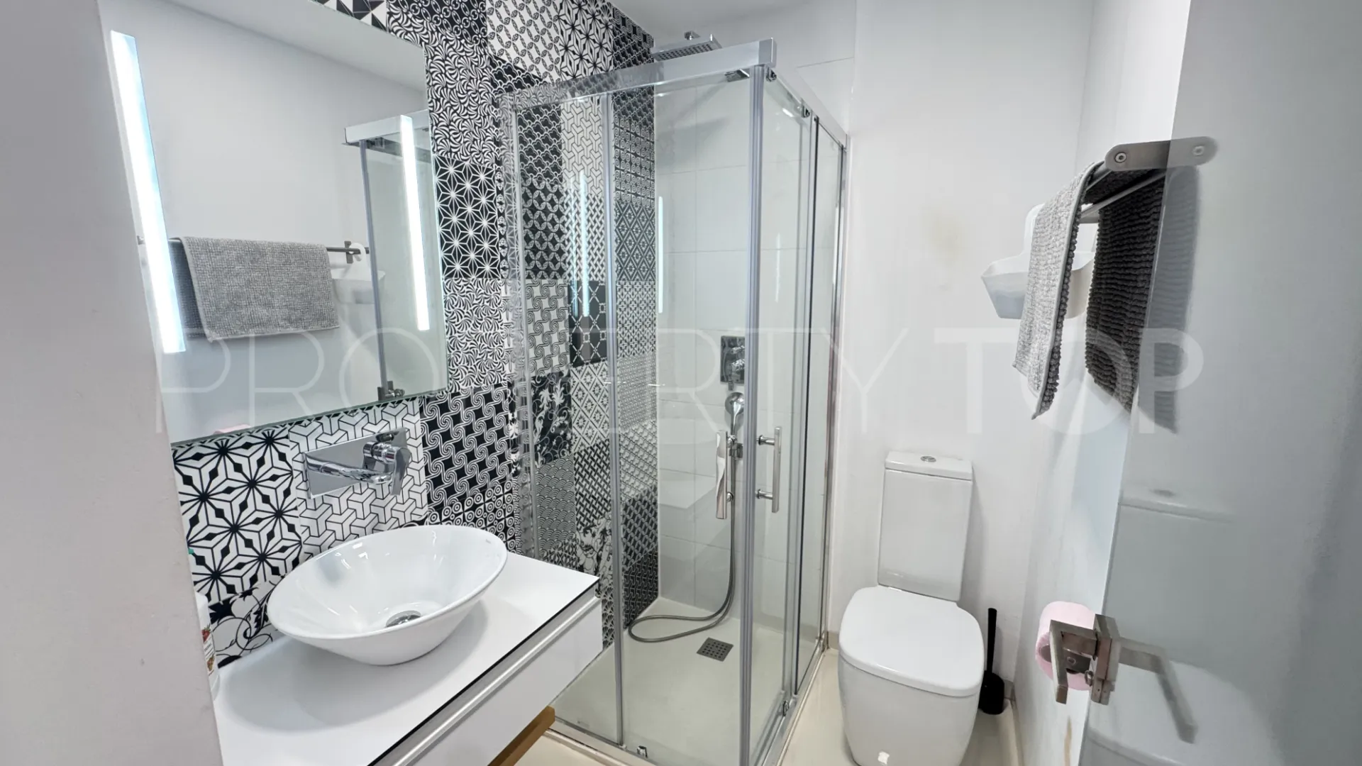 Buy apartment in Torre de la Horadada with 2 bedrooms