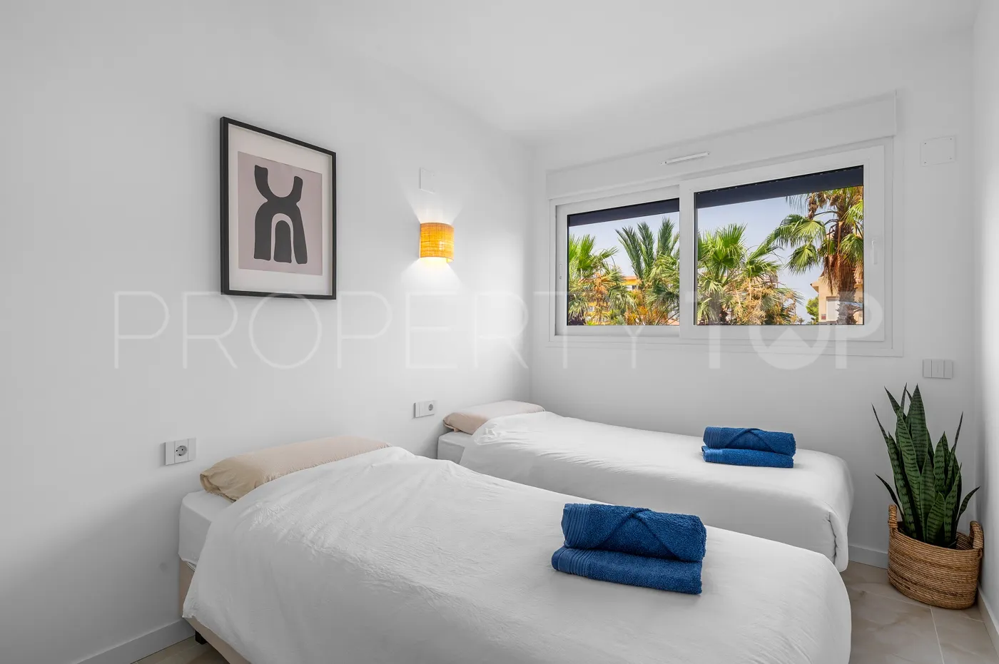 Comprar apartamento de 2 dormitorios en Punta Prima