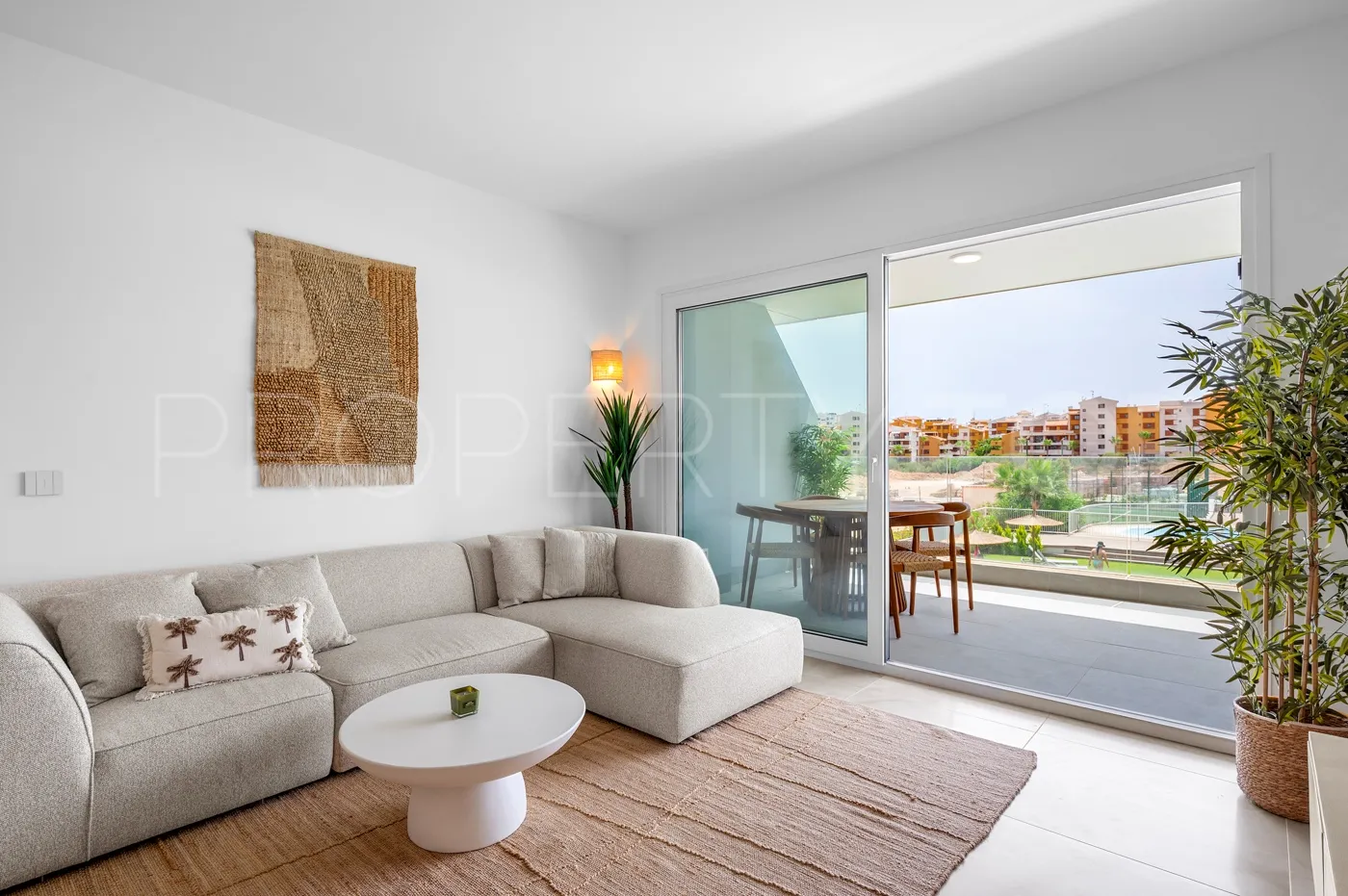 Comprar apartamento de 2 dormitorios en Punta Prima