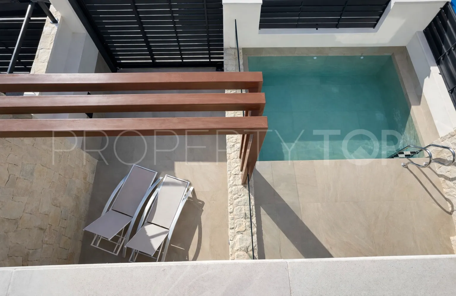 Dolores town house for sale