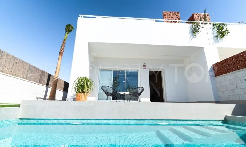 Villa for sale in Pilar de la Horadada