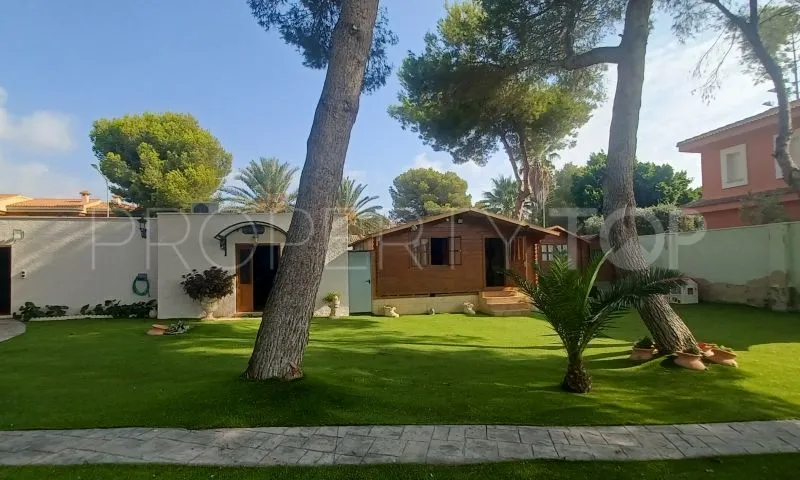 For sale villa in Villamartin with 3 bedrooms