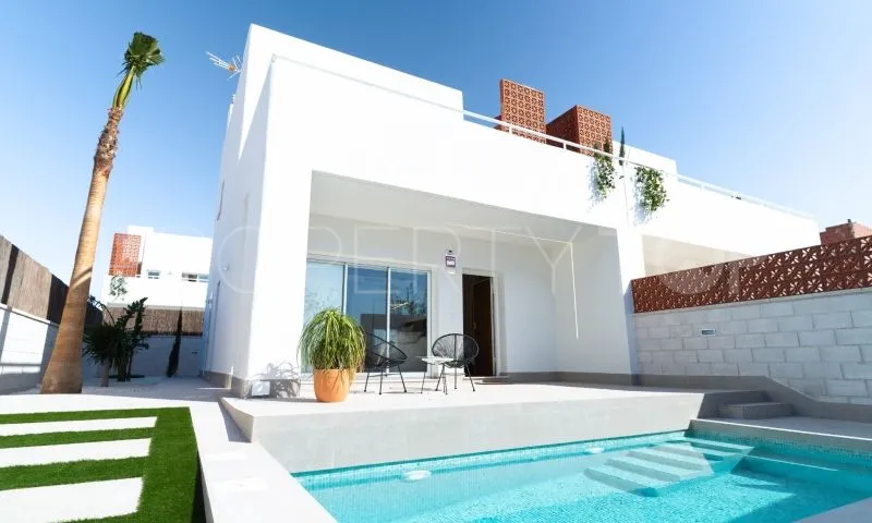 Villa for sale in Pilar de la Horadada
