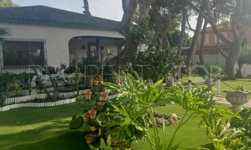 For sale villa in Villamartin with 3 bedrooms