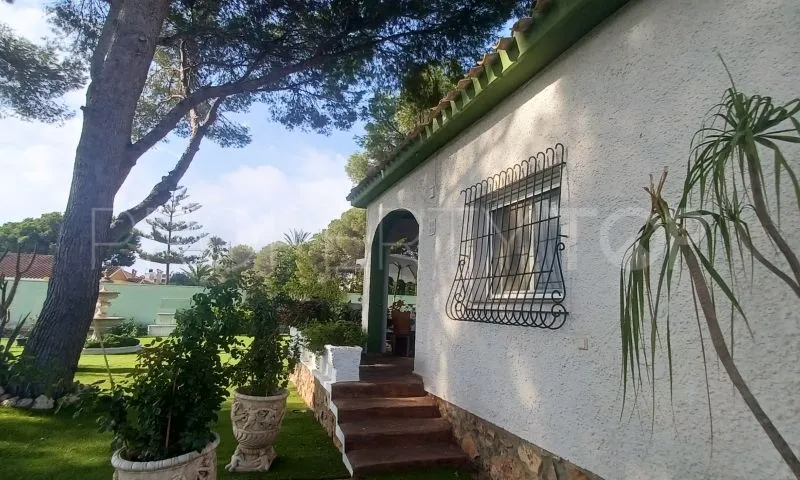 For sale villa in Villamartin with 3 bedrooms