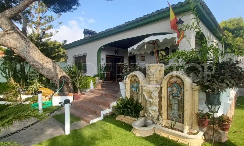 For sale villa in Villamartin with 3 bedrooms