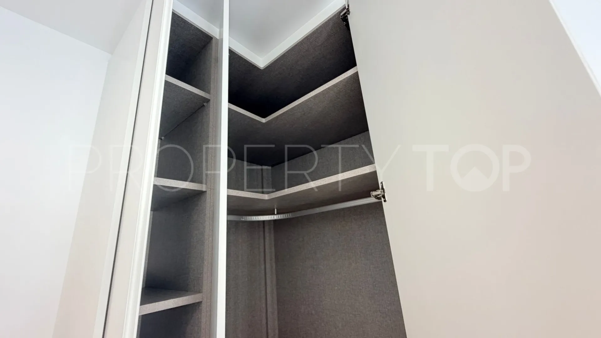 Buy town house with 3 bedrooms in Catral