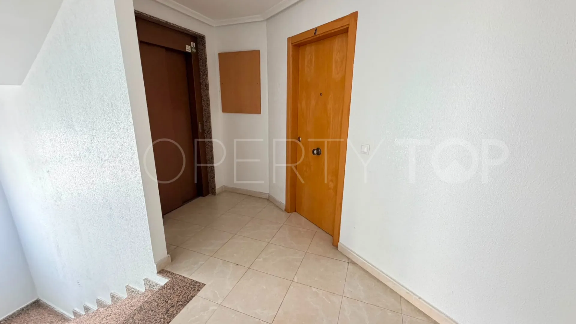Buy apartment with 2 bedrooms in Los Montesinos