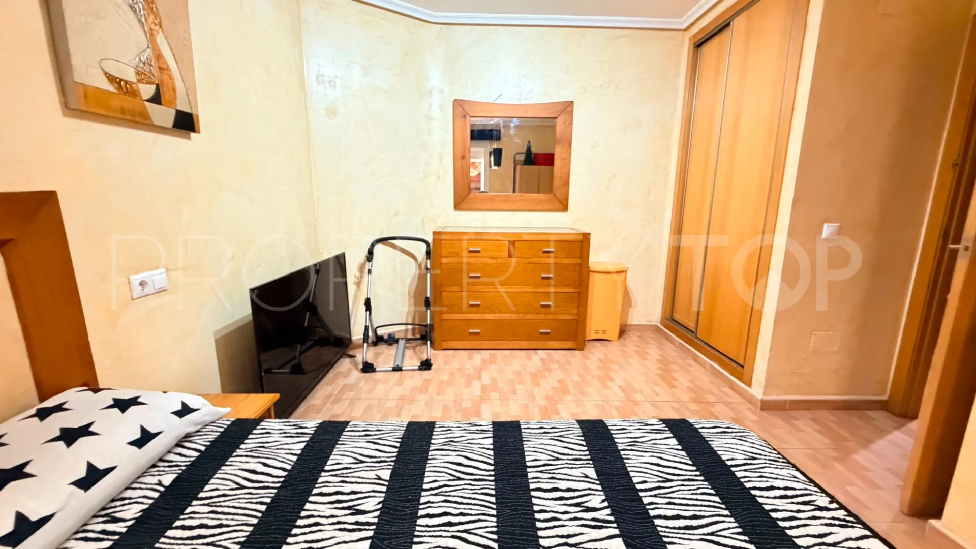 Buy apartment with 2 bedrooms in Los Montesinos