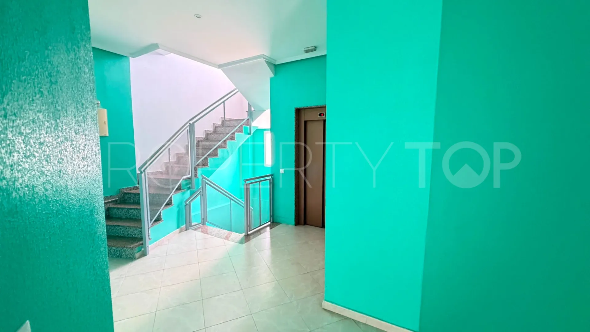 Buy apartment with 2 bedrooms in Los Montesinos