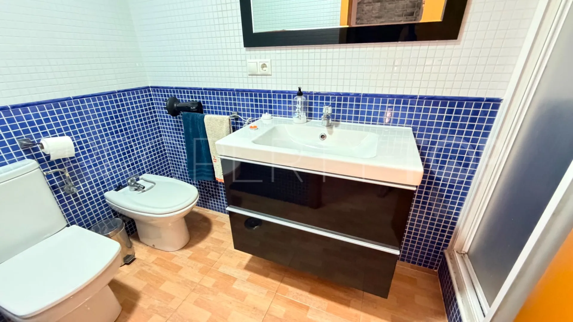 Buy apartment with 2 bedrooms in Los Montesinos