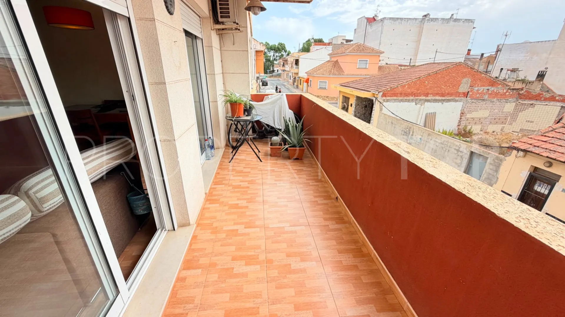 Buy apartment with 2 bedrooms in Los Montesinos