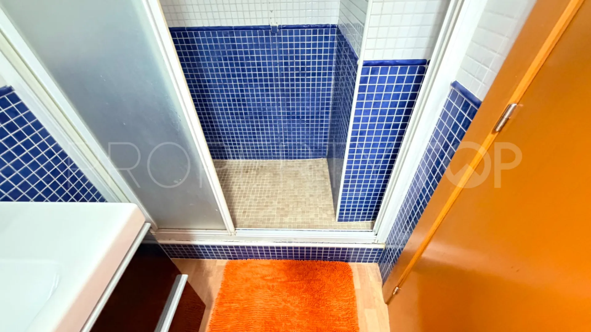 Buy apartment with 2 bedrooms in Los Montesinos