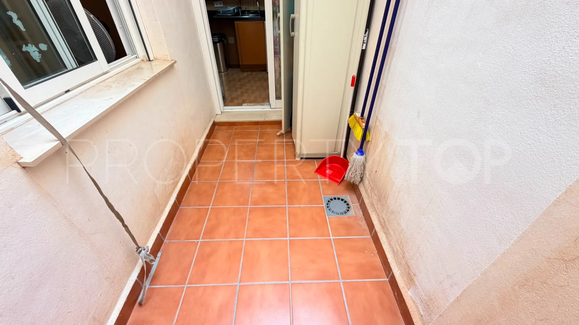 Buy apartment with 2 bedrooms in Los Montesinos