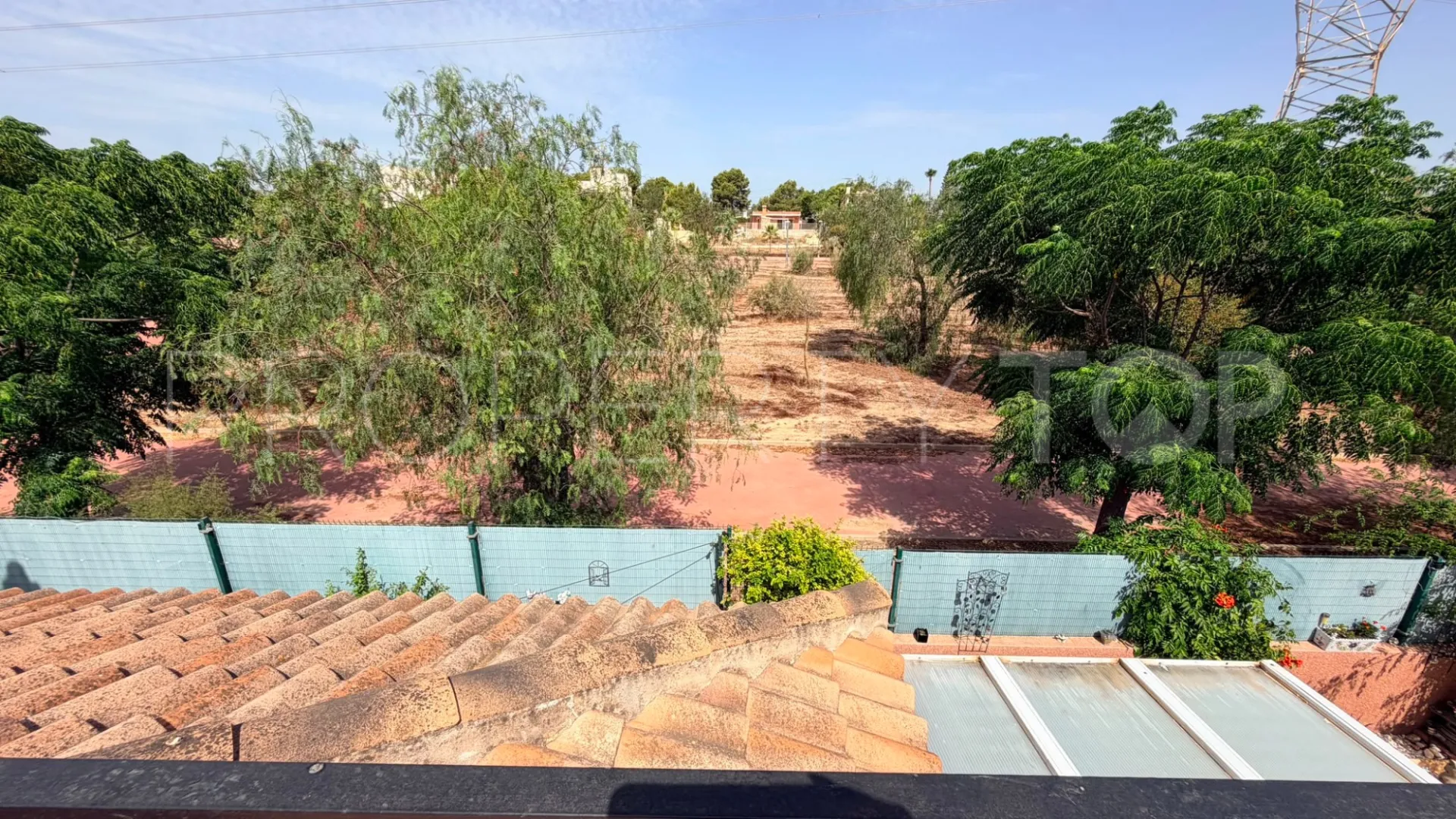 Buy villa in Los Montesinos