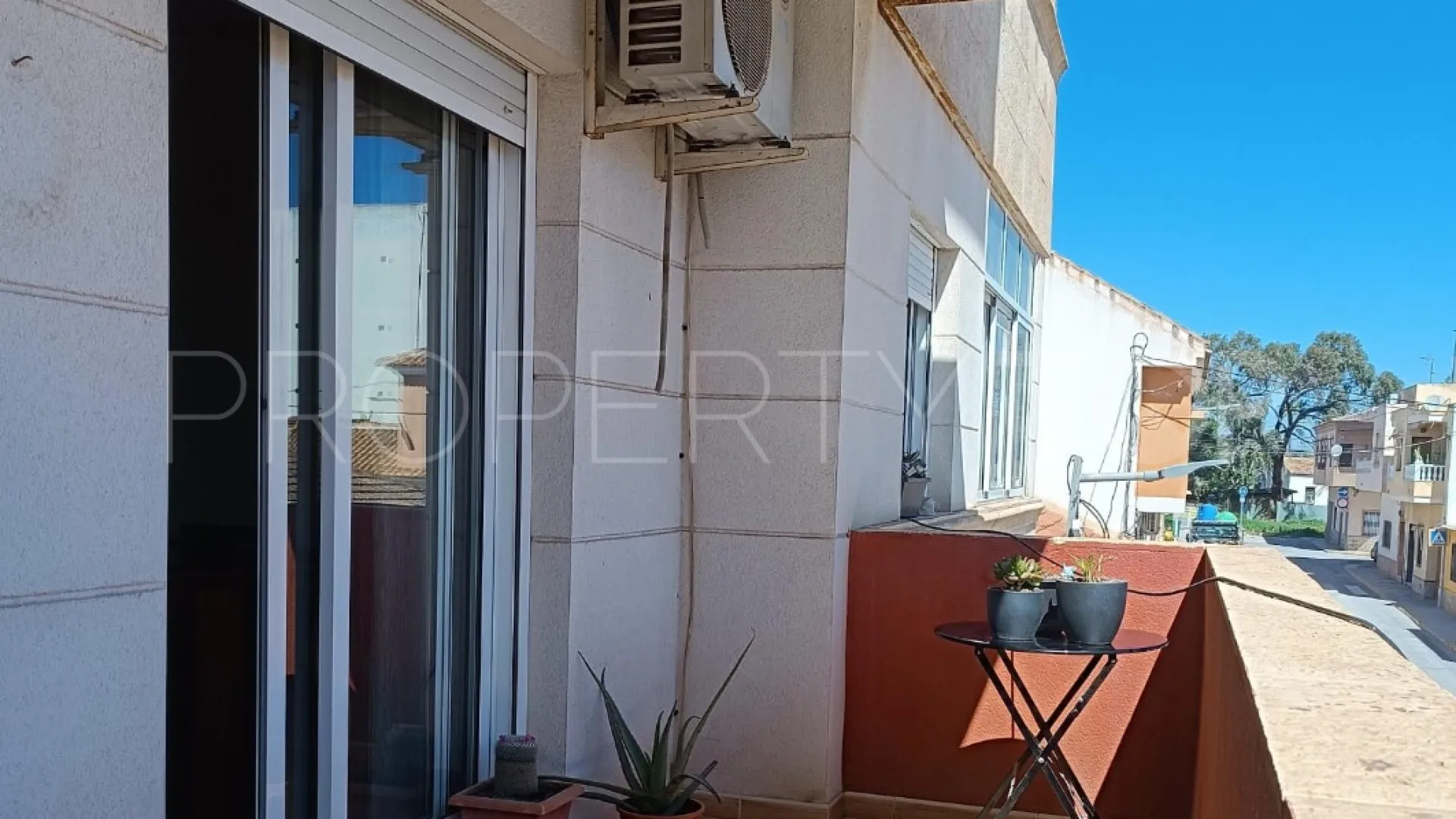 Buy apartment with 2 bedrooms in Los Montesinos