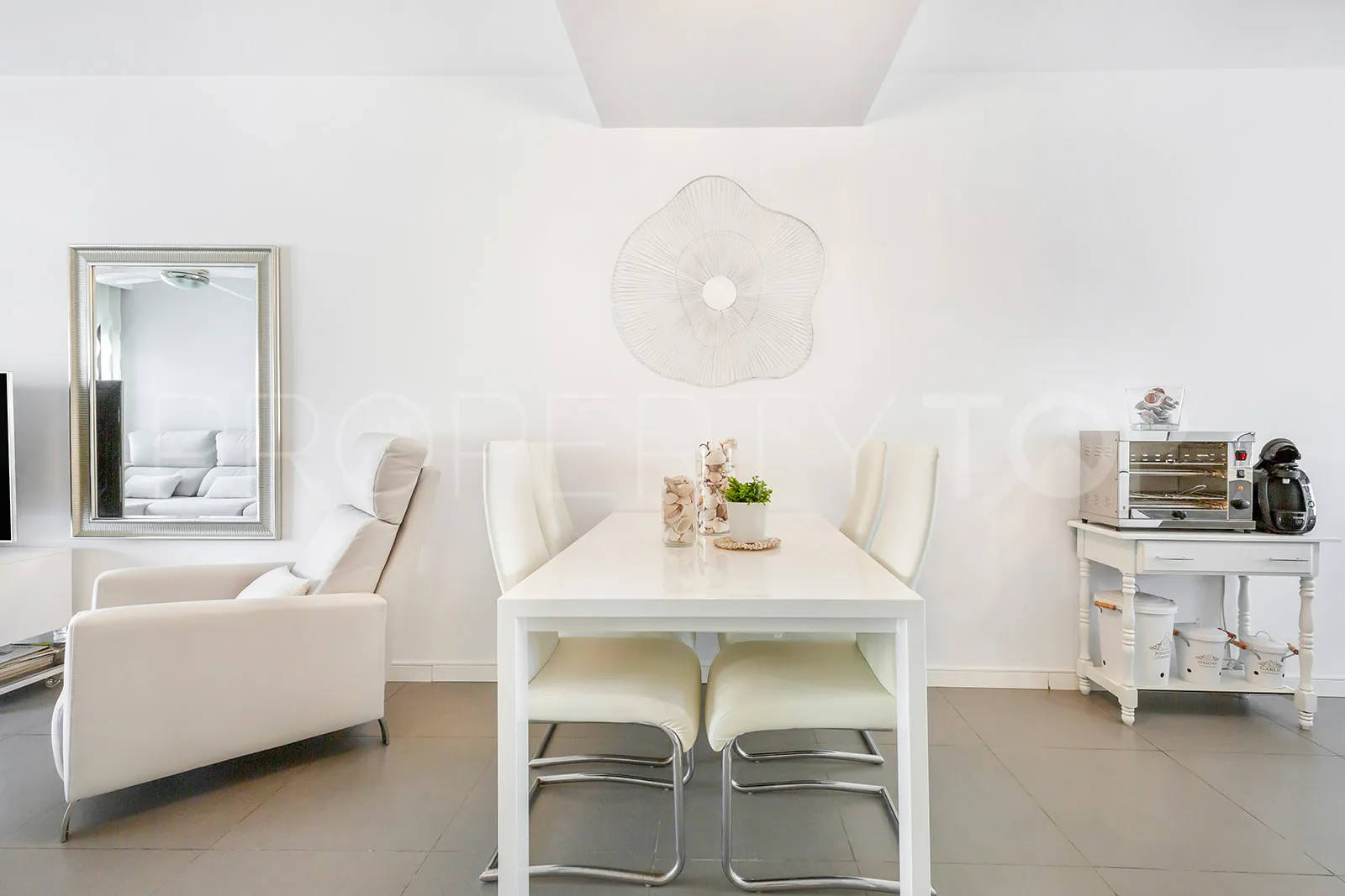 Comprar apartamento en Torre de la Horadada con 4 dormitorios