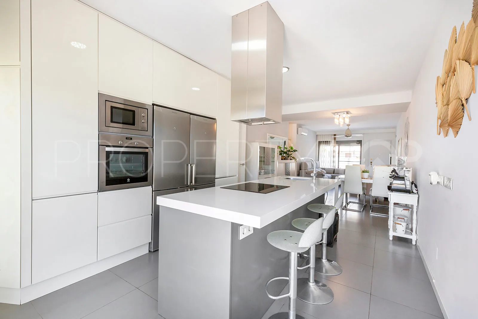 Comprar apartamento en Torre de la Horadada con 4 dormitorios
