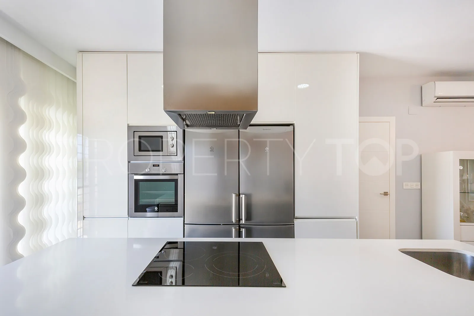 Comprar apartamento en Torre de la Horadada con 4 dormitorios