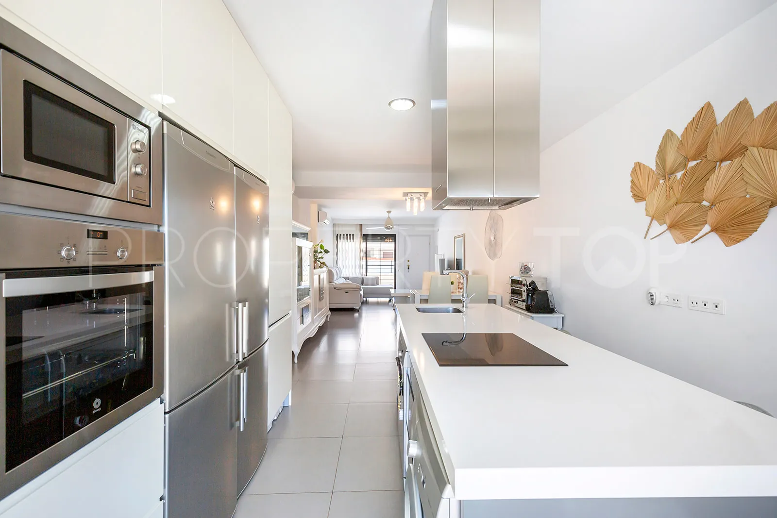 Comprar apartamento en Torre de la Horadada con 4 dormitorios