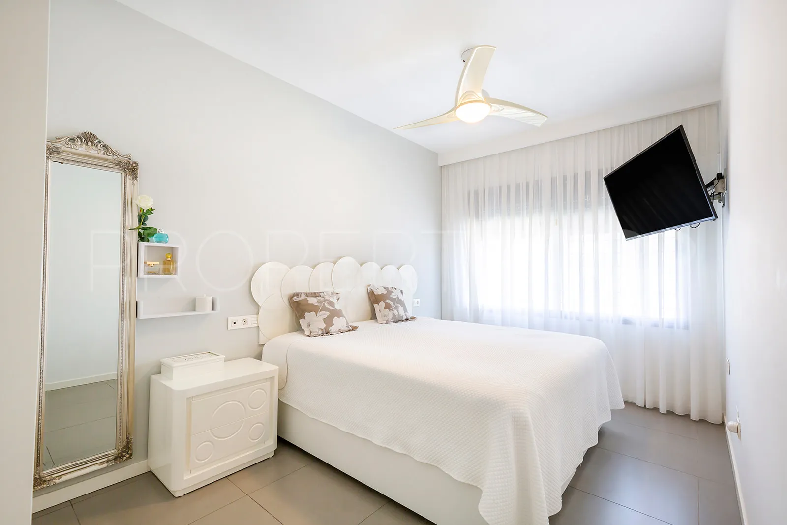 Comprar apartamento en Torre de la Horadada con 4 dormitorios