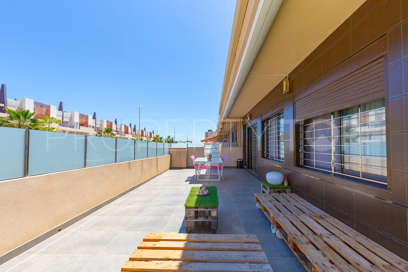 Comprar apartamento en Torre de la Horadada con 4 dormitorios