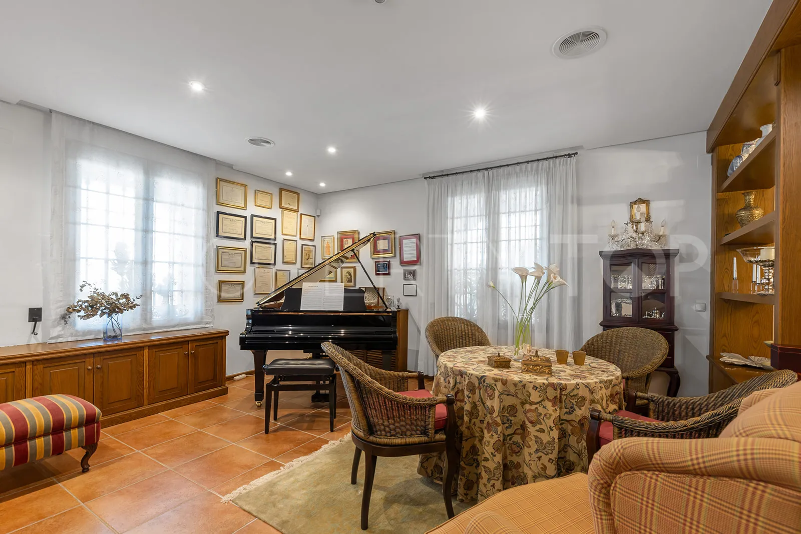 Villa con 6 dormitorios en venta en Torrevieja