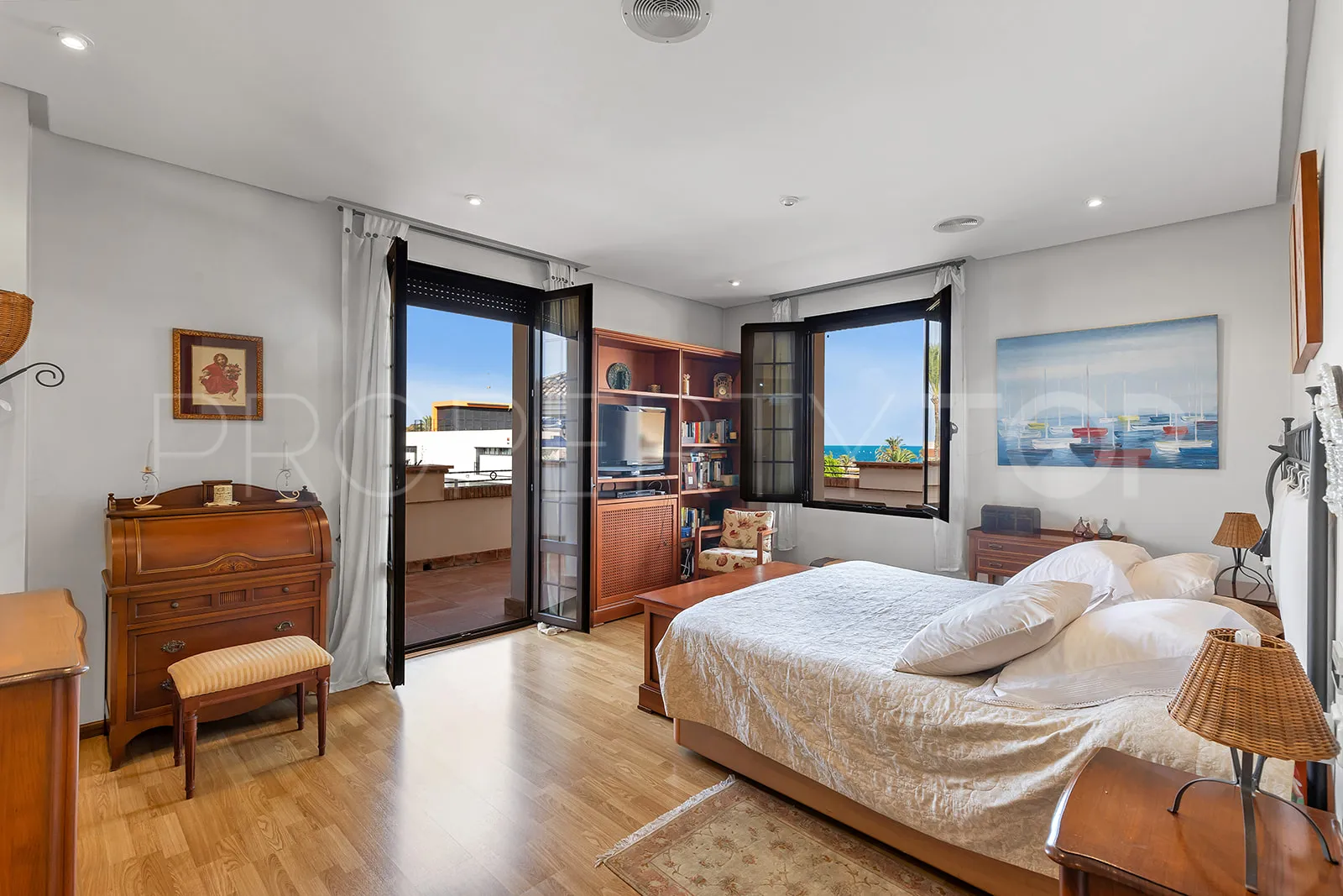 Villa con 6 dormitorios en venta en Torrevieja