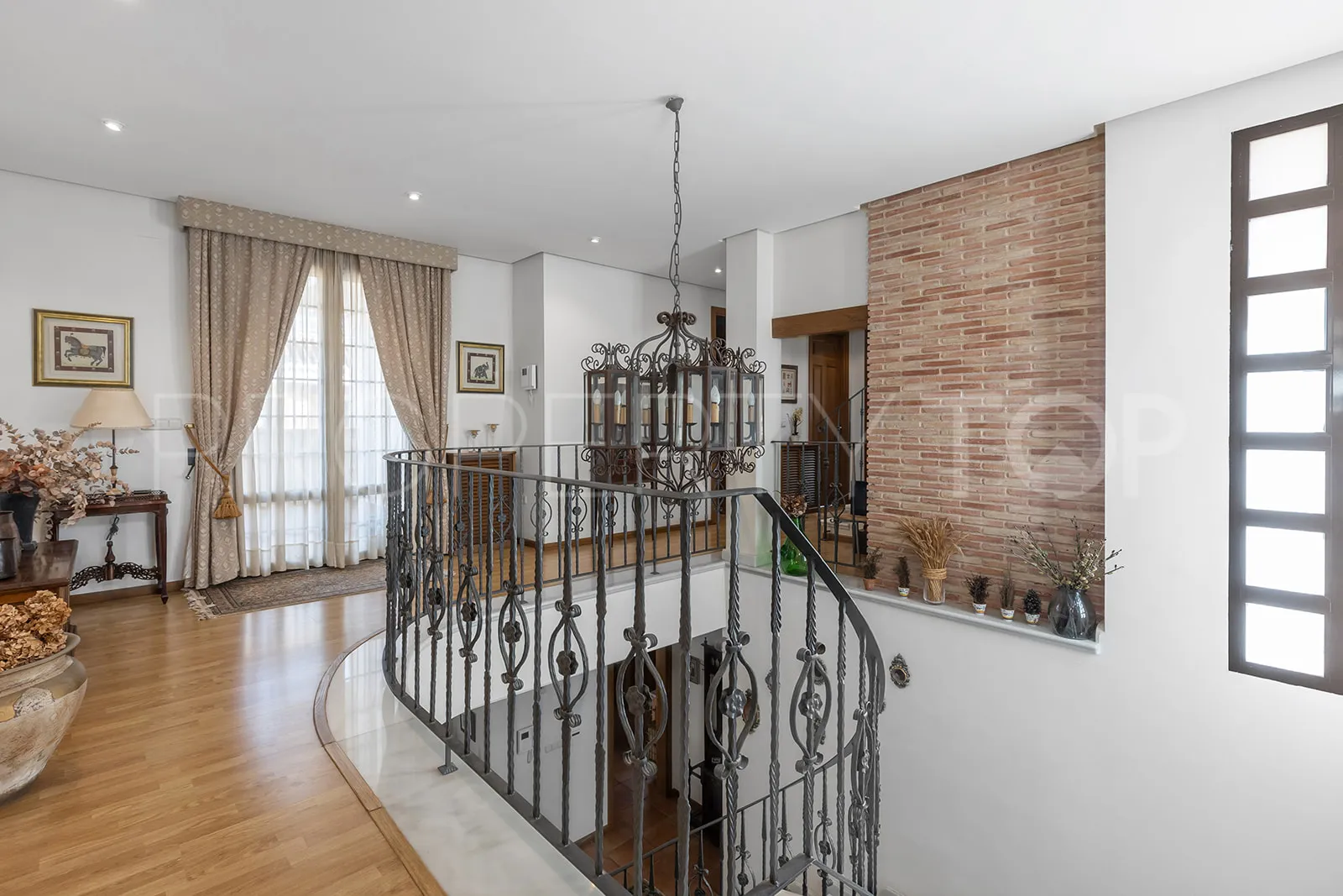 Villa con 6 dormitorios en venta en Torrevieja