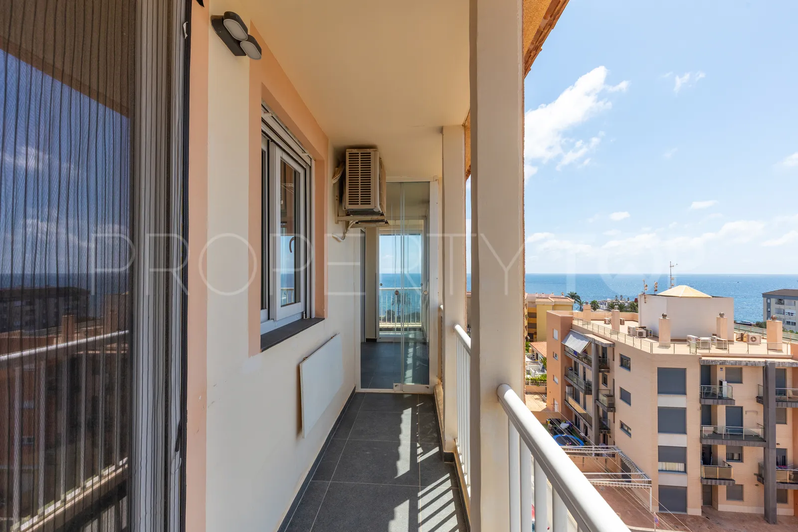 Apartamento con 1 dormitorio en venta en Punta Prima