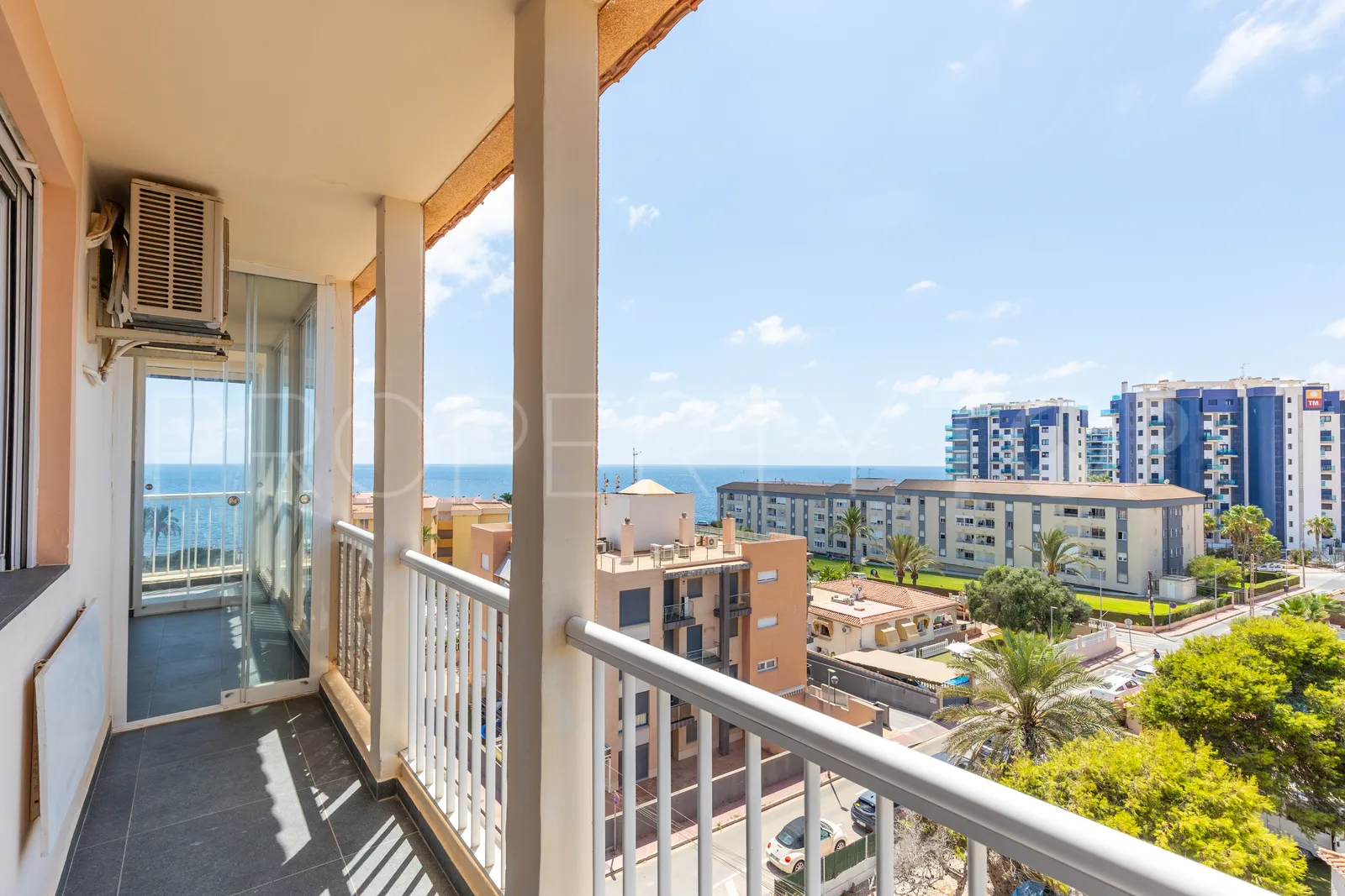 Apartamento con 1 dormitorio en venta en Punta Prima