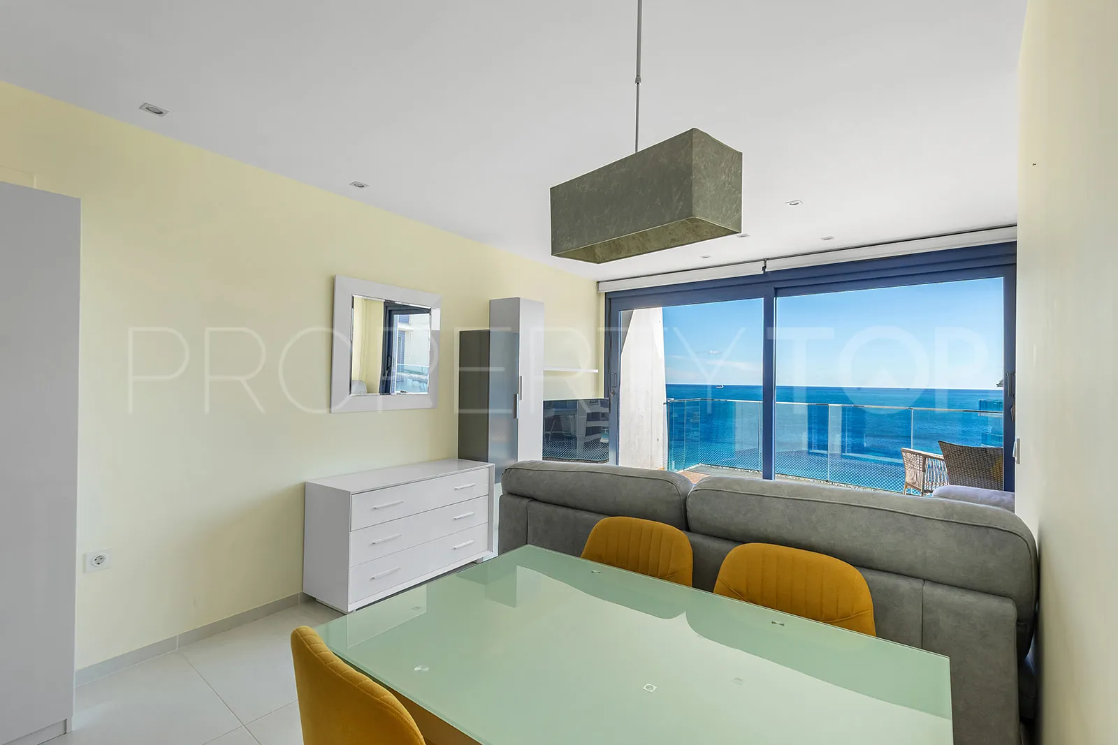 Apartamento en venta en Punta Prima de 2 dormitorios